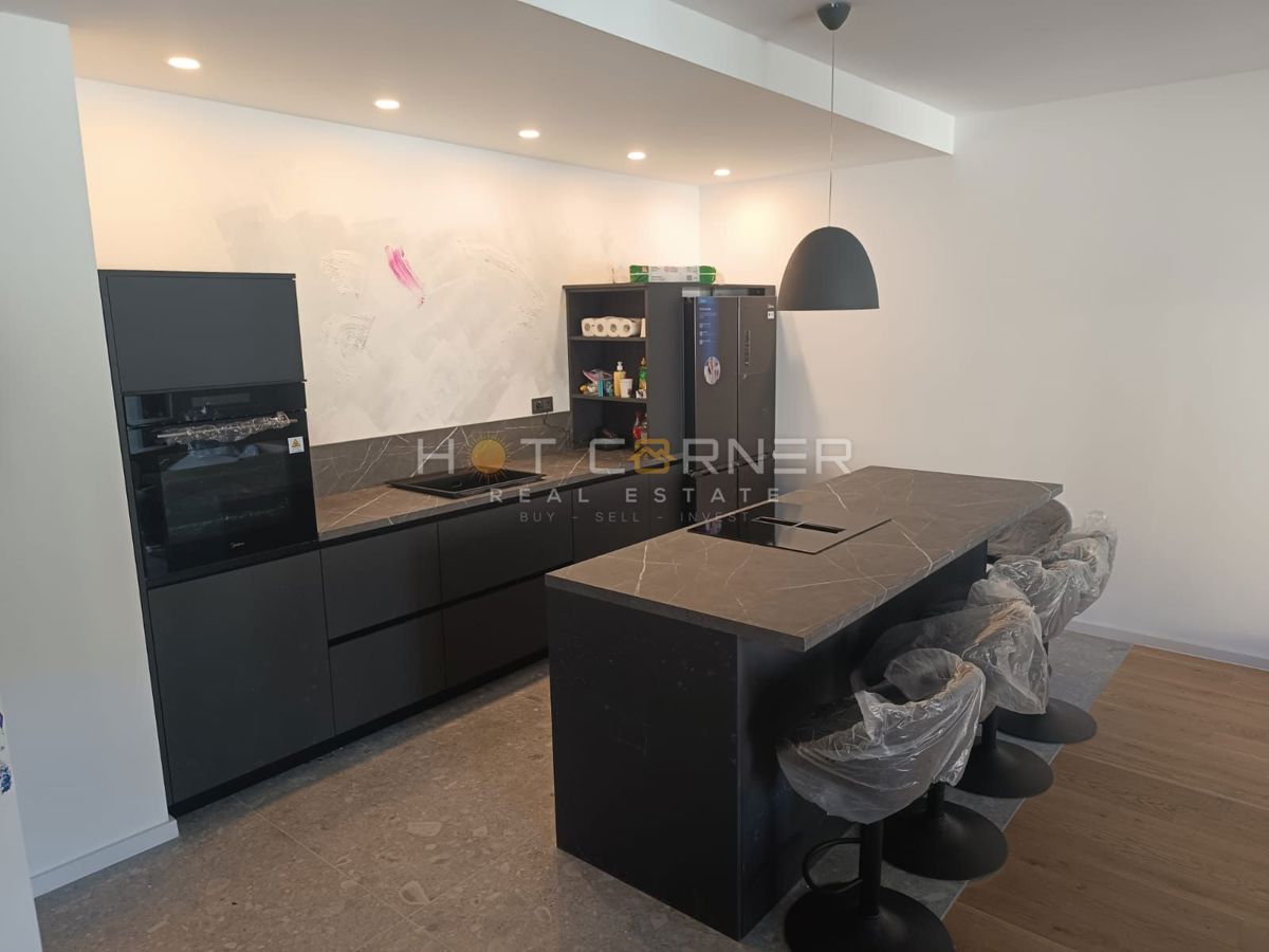 Stanovanje Centar, Pula, 130m2