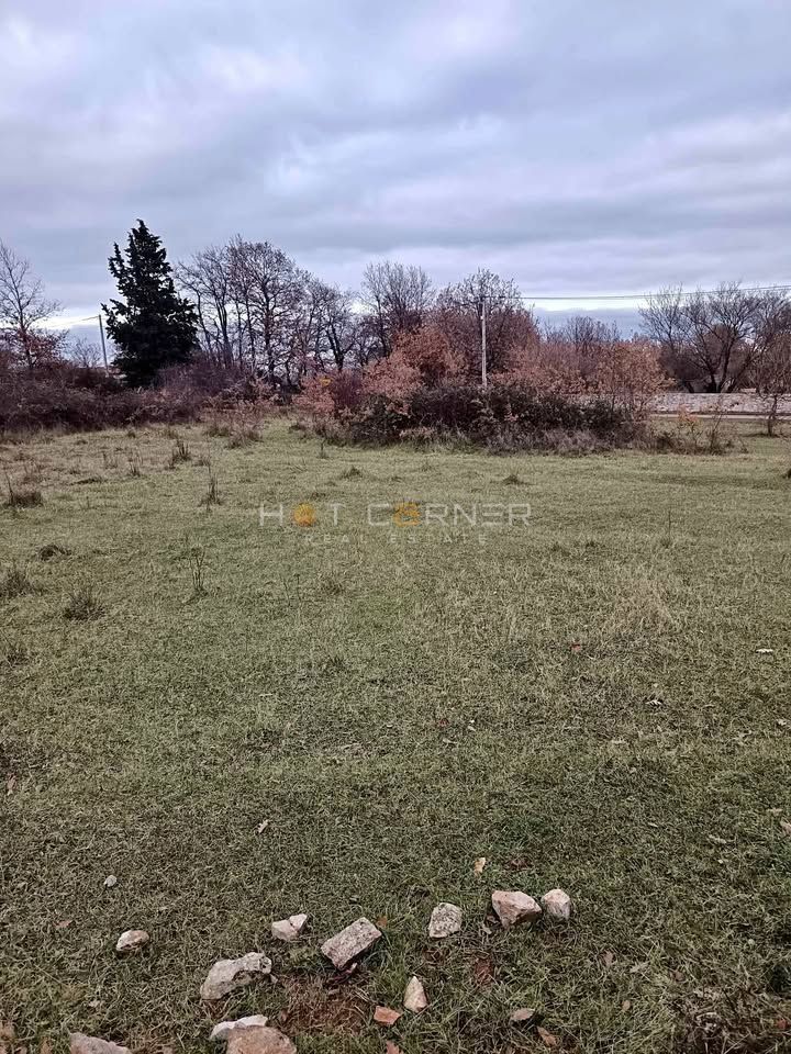 Gradbeno zemljišče Vodnjan, 940m2