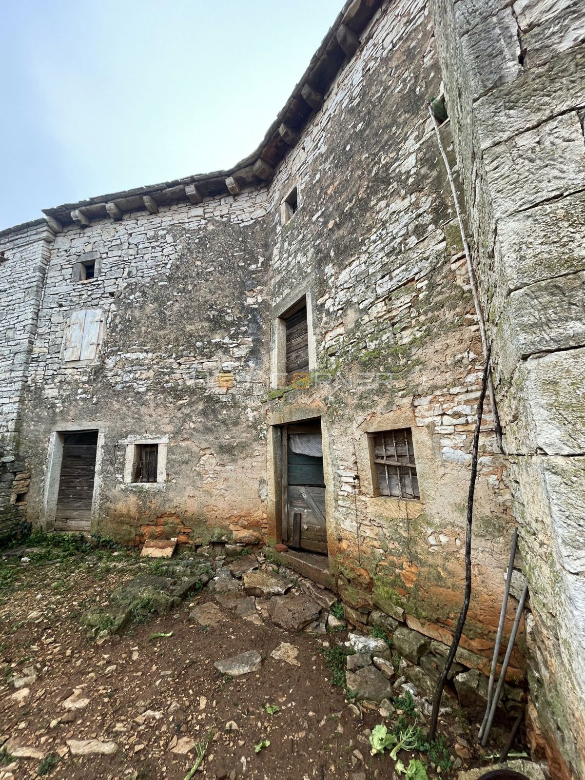 Hiša Svetvinčenat, 220m2
