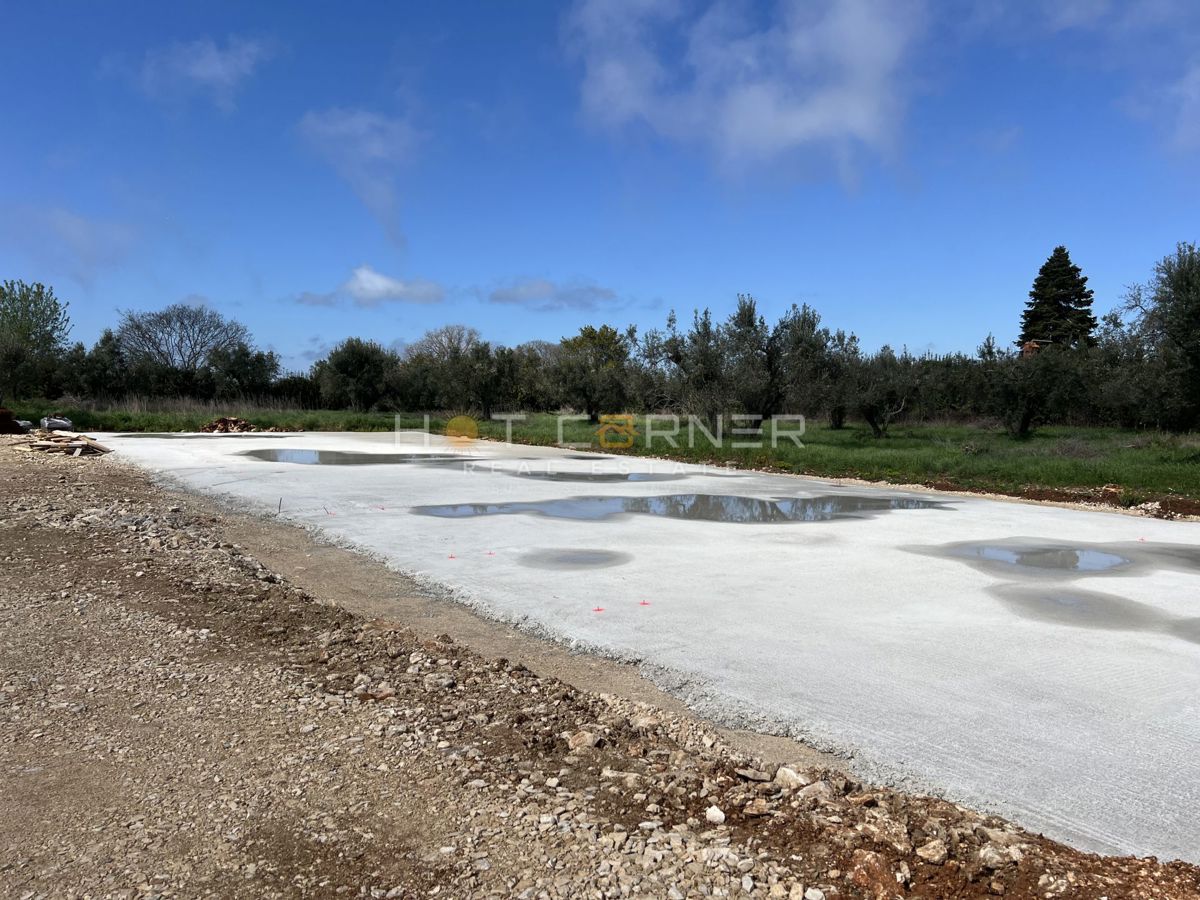 Štinjan, penthouse, 3 spalnice, velika terasa, pogled na morje, 3 minute vožnje od plaže Puntižela!