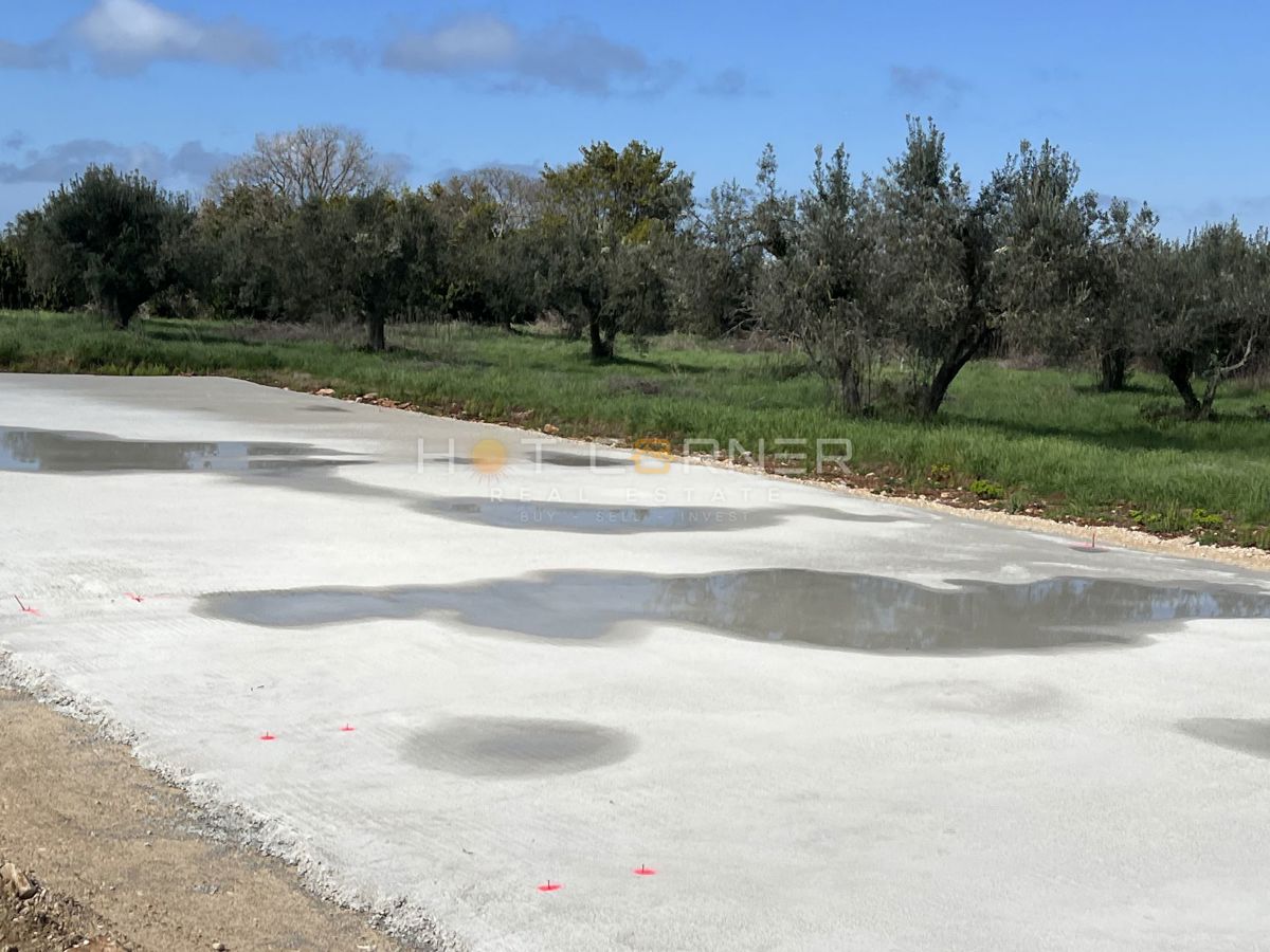 Štinjan, penthouse, 3 spalnice, velika terasa, pogled na morje, 3 minute vožnje od plaže Puntižela!