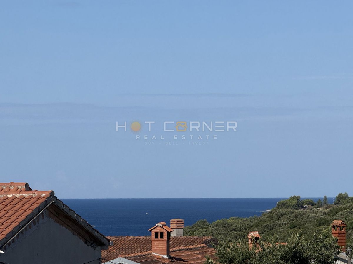 Štinjan, penthouse, 3 spalnice, velika terasa, pogled na morje, 3 minute vožnje od plaže Puntižela!