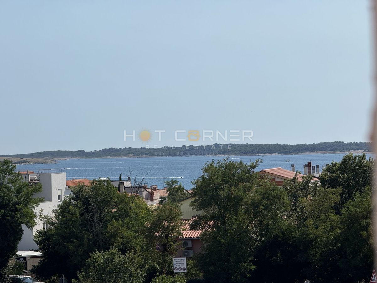 Medulin, vrhunska lokacija, 300 m od plaže, enosobno pritlično stanovanje z manjšim vrtom