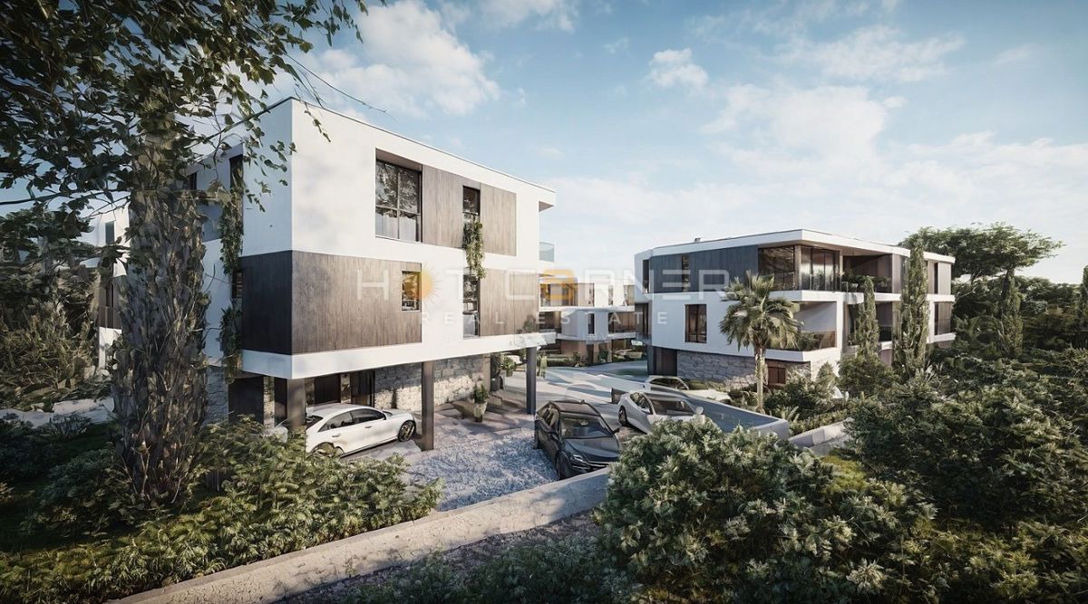 Moderen penthouse, 3 spalnice, ogromna terasa, blizu morja!