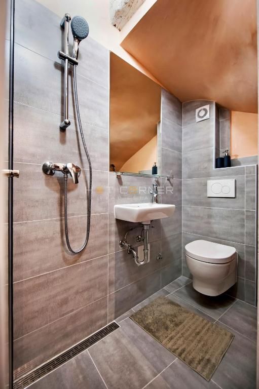 Arhitekturni biser starega Rovinja – avtentična razkošna hiša