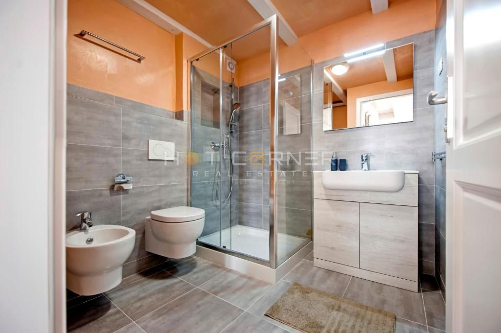 Arhitekturni biser starega Rovinja – avtentična razkošna hiša