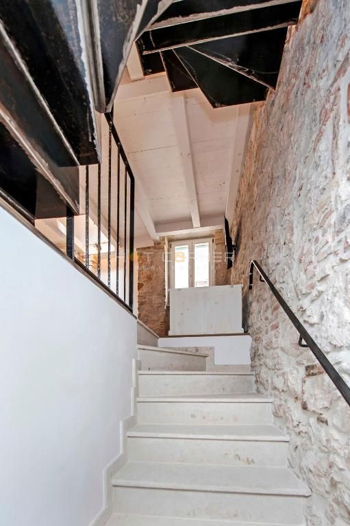 Arhitekturni biser starega Rovinja – avtentična razkošna hiša