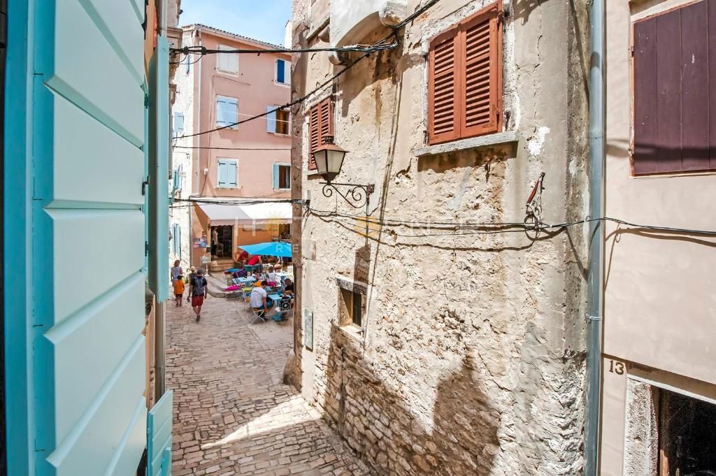 Arhitekturni biser starega Rovinja – avtentična razkošna hiša