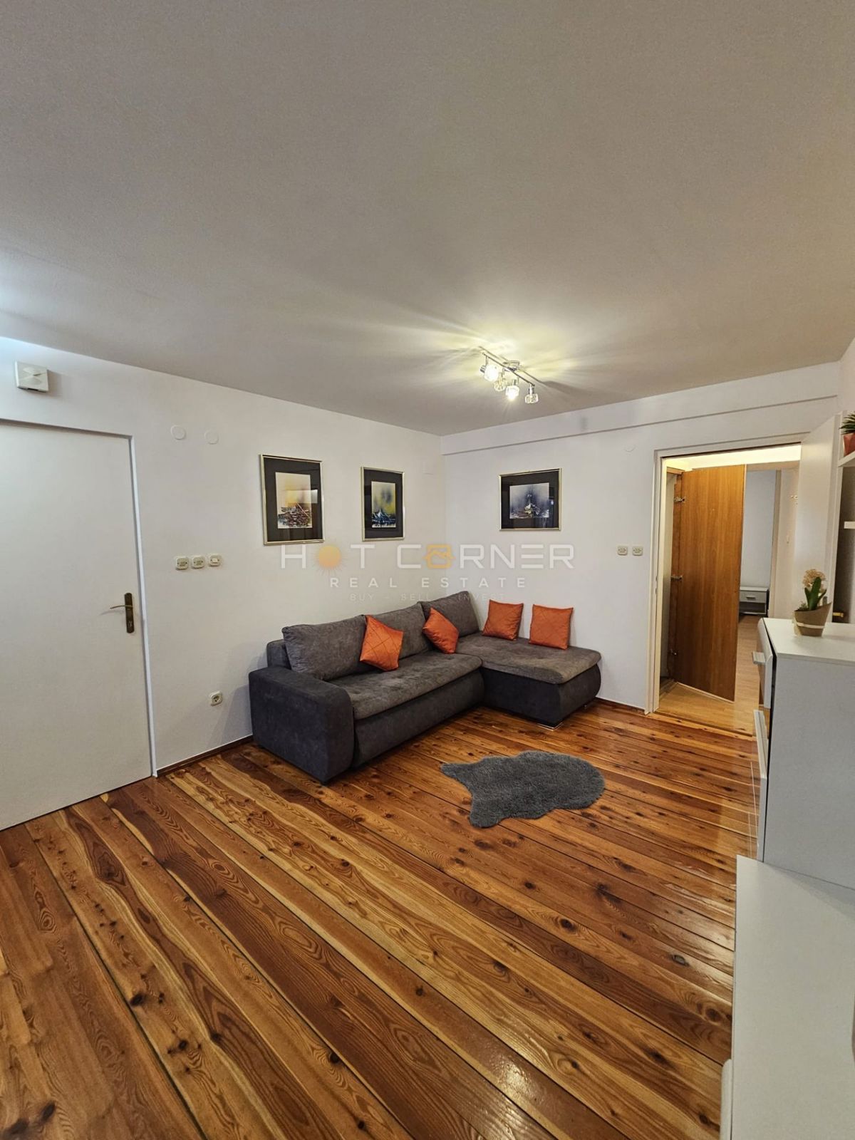 Redka priložnost v srcu Rovinja