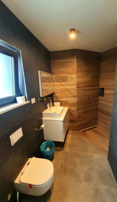 Stanovanje Šijana, Pula, 200m2