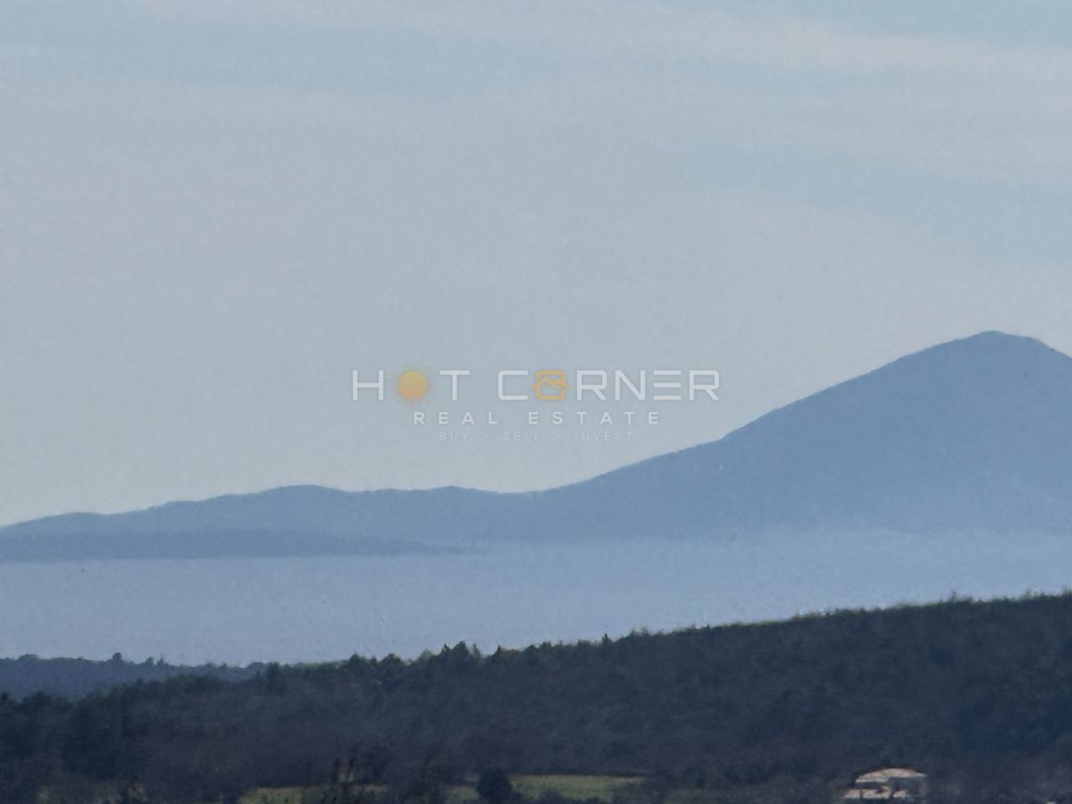 Barban – Gradbena parcela v mirnem in zelenem okolju