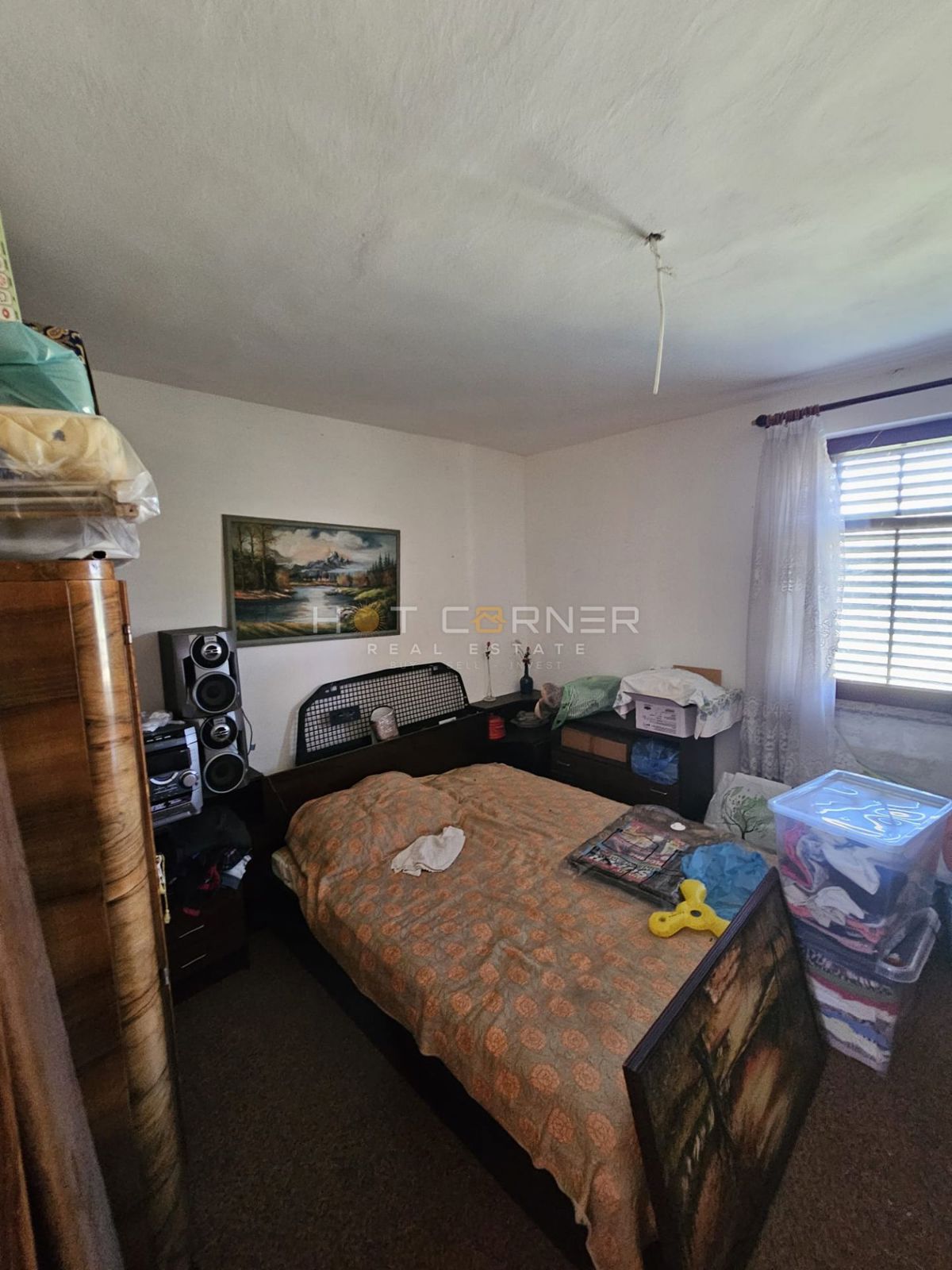 Veliko gradbeno zemljišče 4814 m² z hišo Roh-bau – Šišan, idealno za 4-6 parcel!