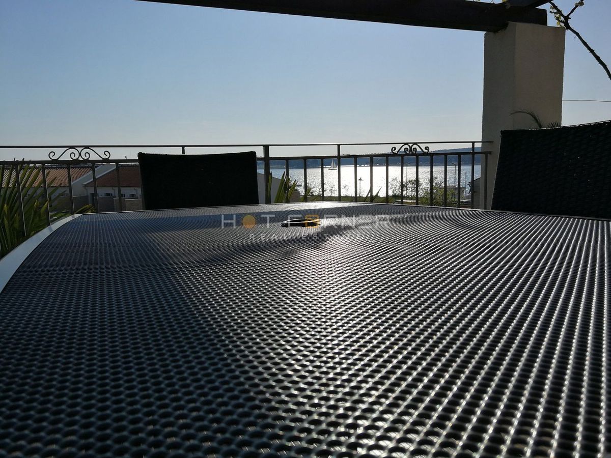 Hiša Medulin, 120m2