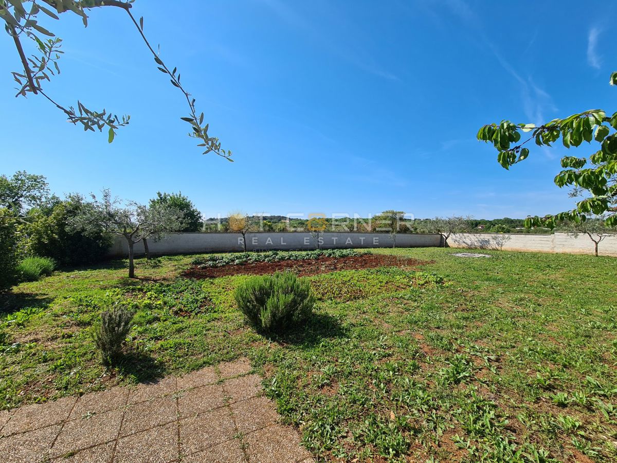 Hiša Monteserpo - Komunal, Pula, 180m2
