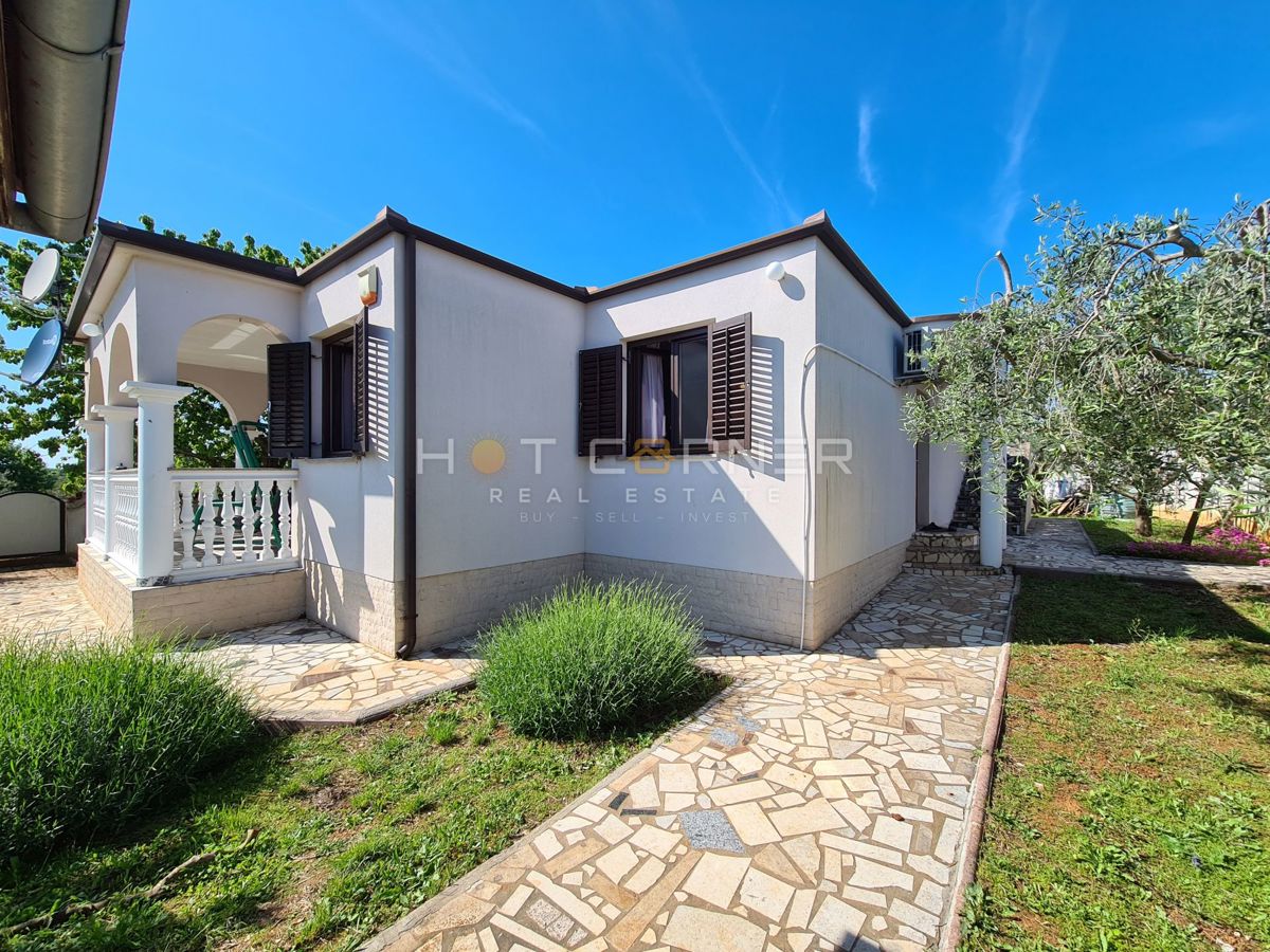 Hiša Monteserpo - Komunal, Pula, 180m2