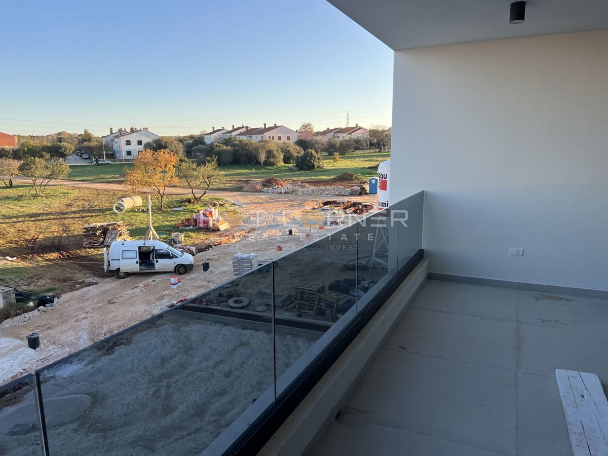 Pula, Valdebek, prekrasen penthouse, 3 spalnice, 2 terasi