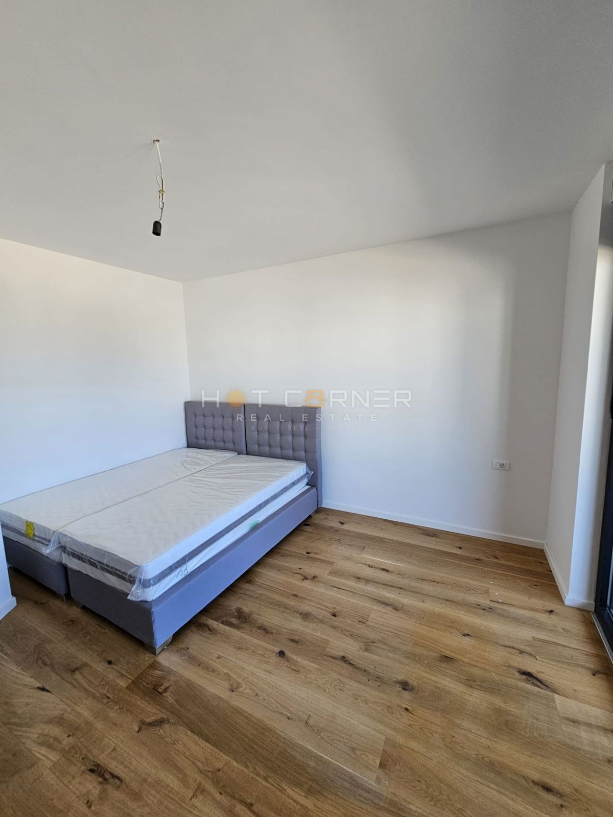 Moderen, svetel penthouse stanovanje v Valdebeku – Pula