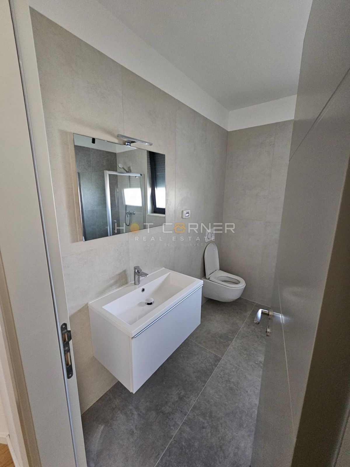 Moderen, svetel penthouse stanovanje v Valdebeku – Pula