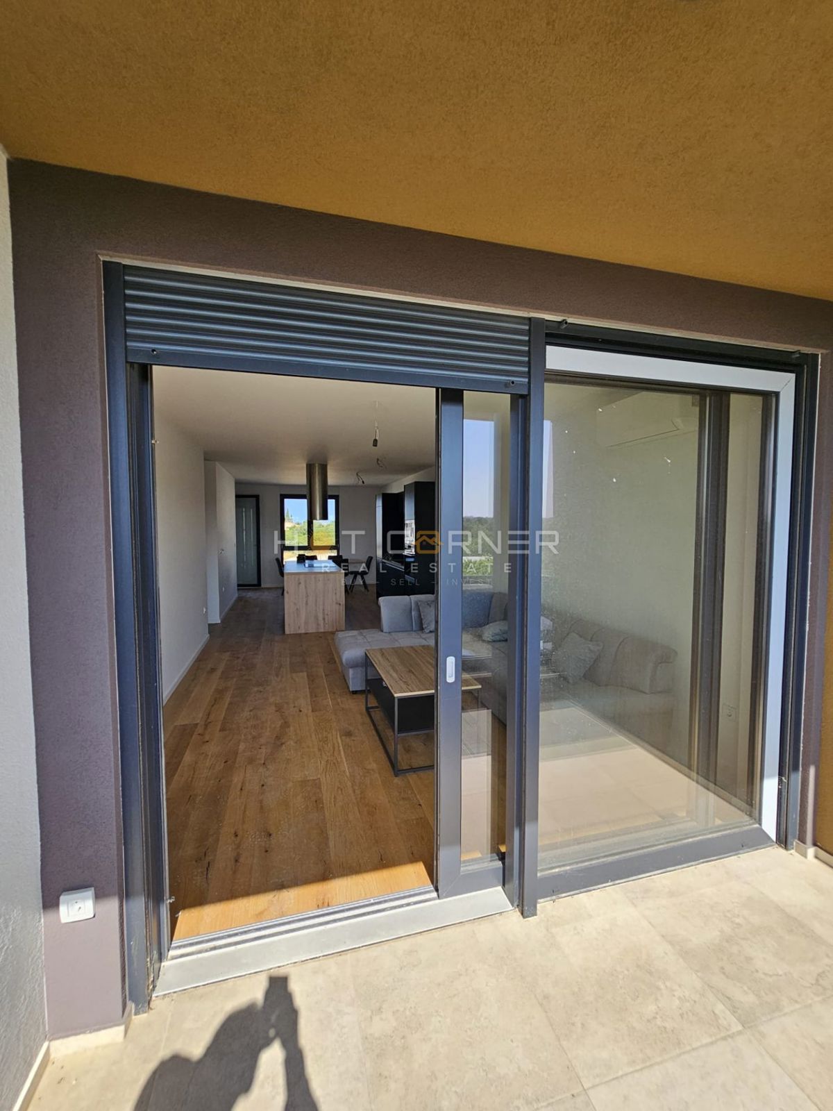 Moderen, svetel penthouse stanovanje v Valdebeku – Pula