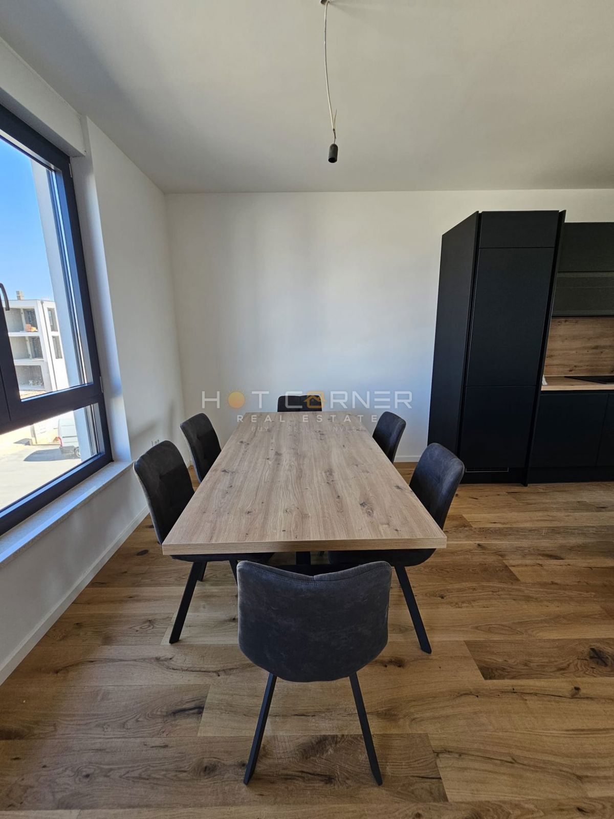 Moderen, svetel penthouse stanovanje v Valdebeku – Pula