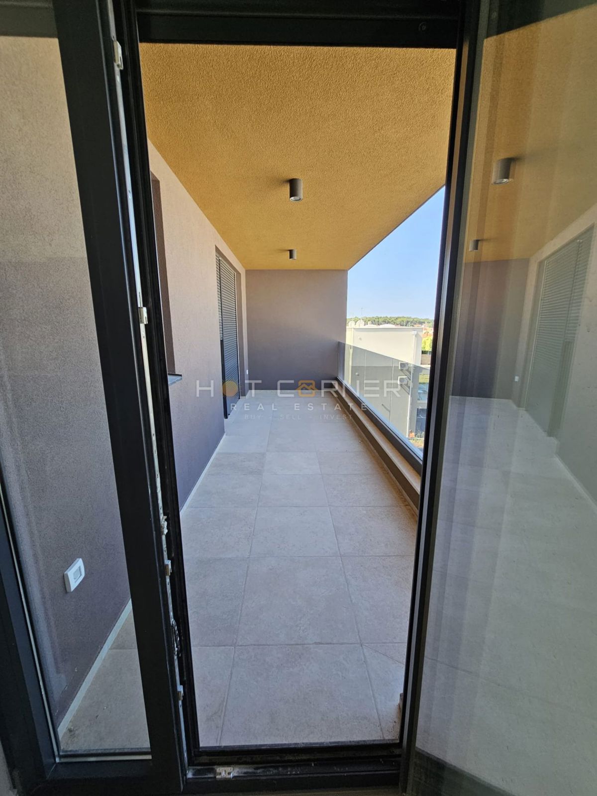 Moderen, svetel penthouse stanovanje v Valdebeku – Pula