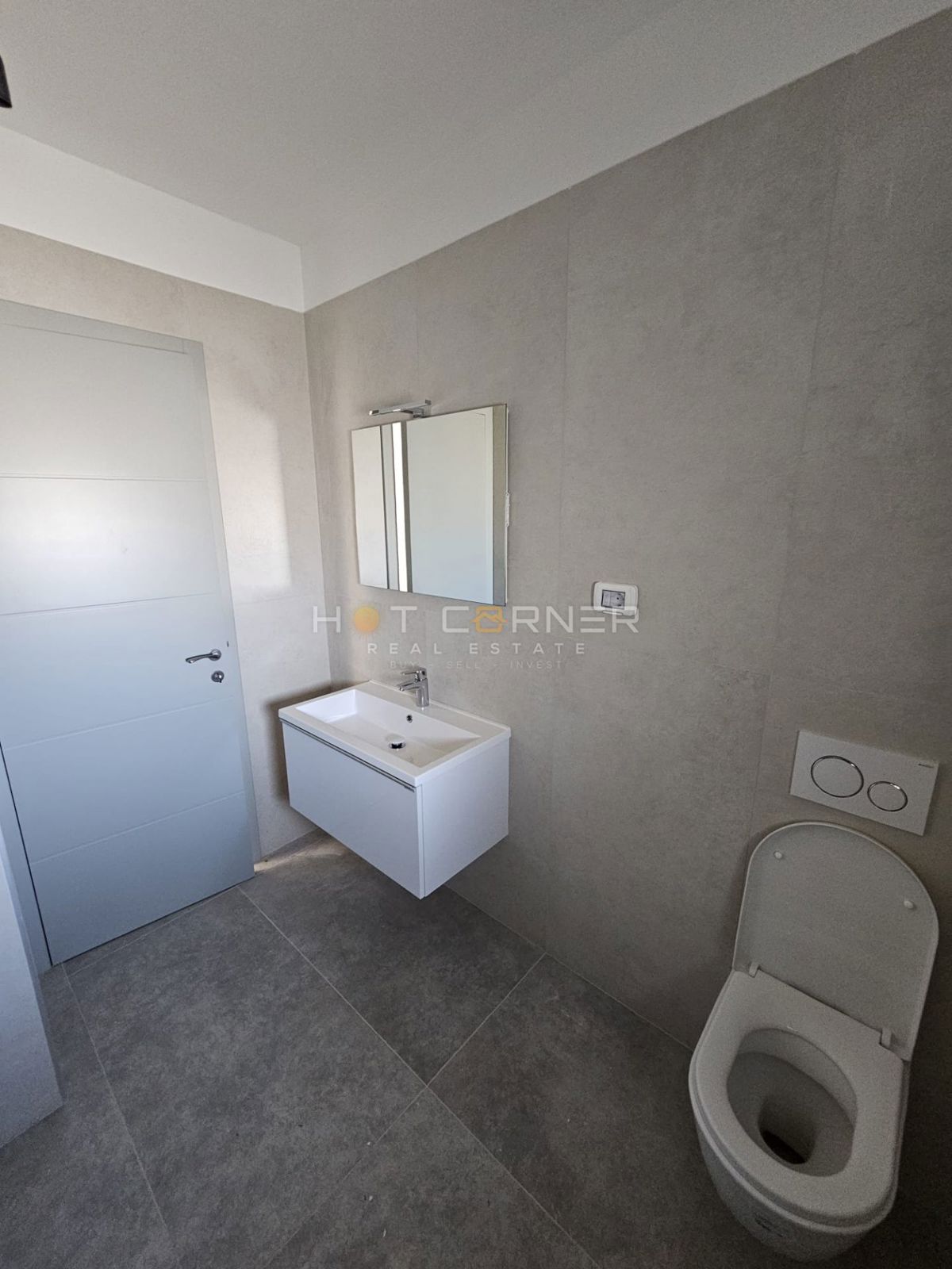 Moderen, svetel penthouse stanovanje v Valdebeku – Pula