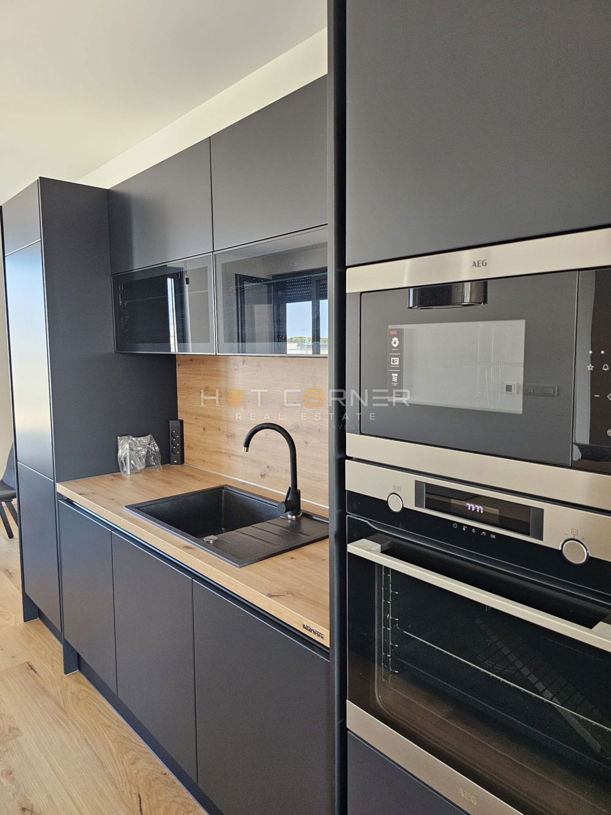 Moderen, svetel penthouse stanovanje v Valdebeku – Pula