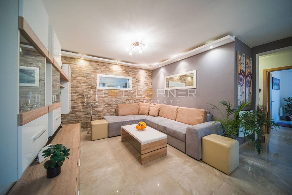 Stanovanje Monvidal, Pula, 54m2