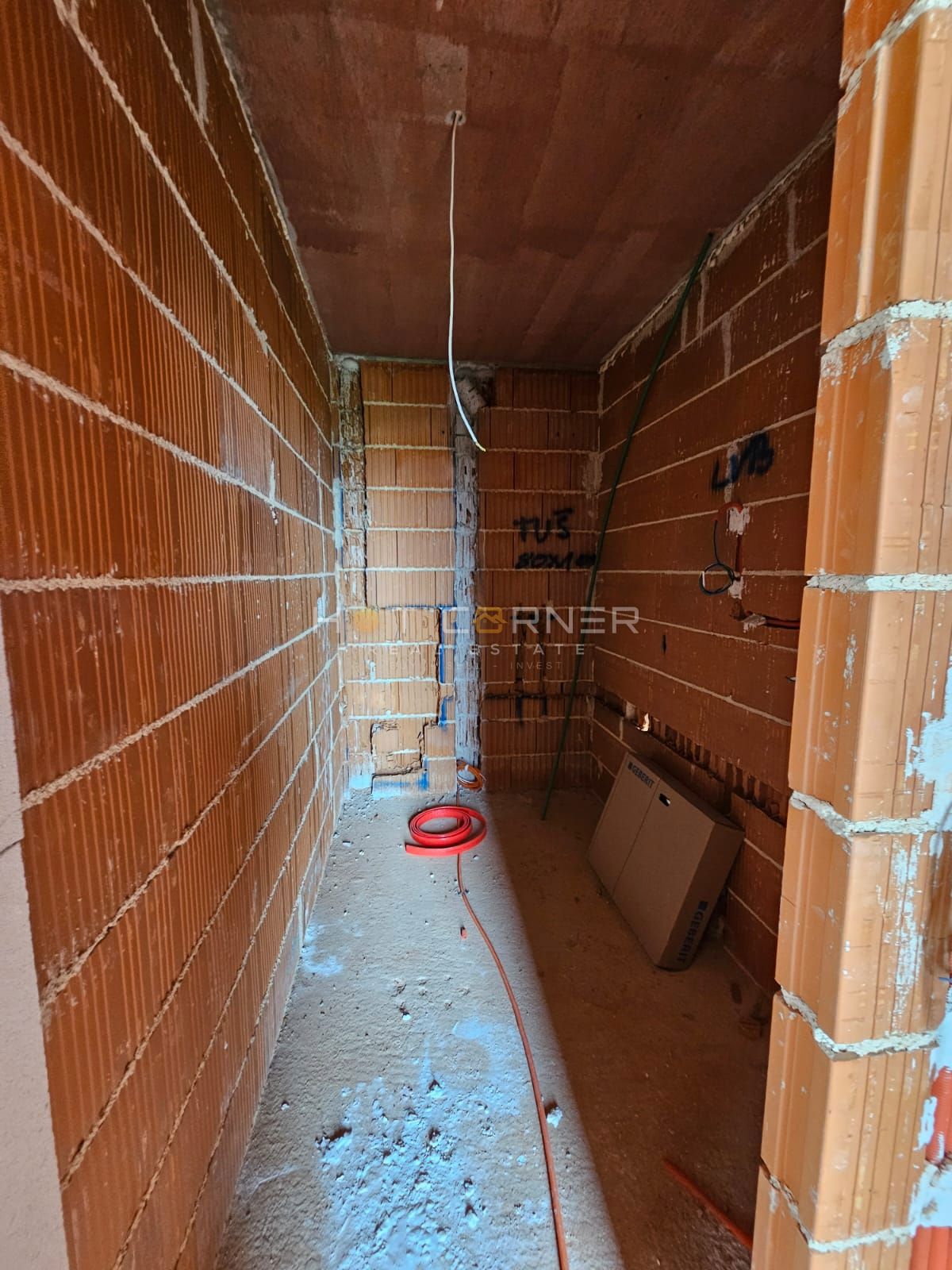 Prostorno stanovanje v Štinjanu s pogledom na Brione in morje