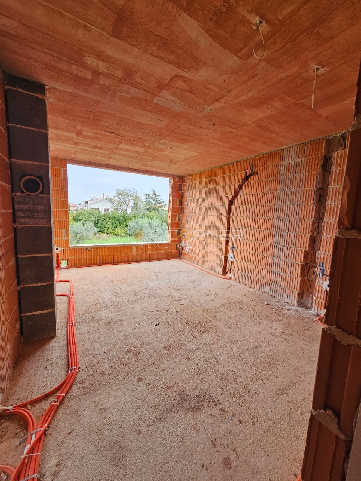 Prostorno stanovanje v Štinjanu s pogledom na Brione in morje