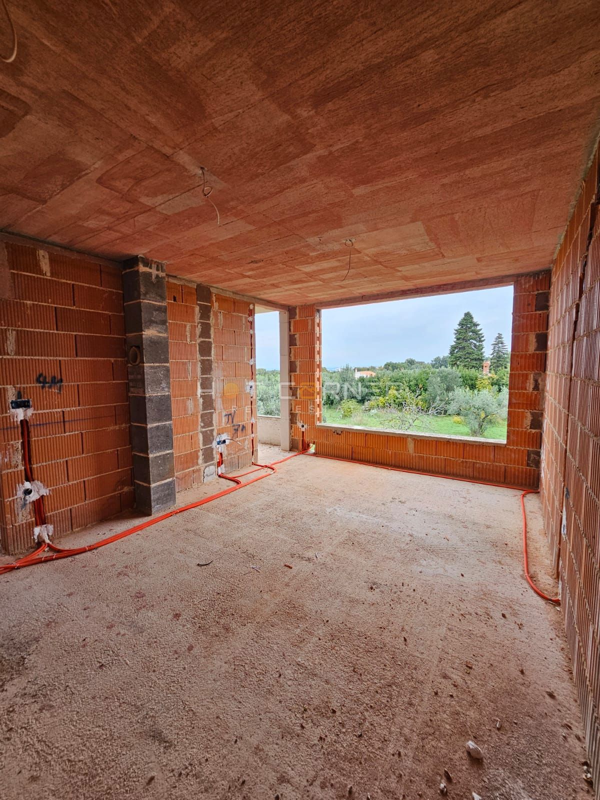 Prostorno stanovanje v Štinjanu s pogledom na Brione in morje