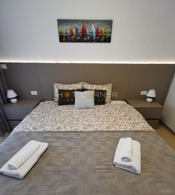 Banjole, neposredno nad plažo, luksuzni penthouse, pogled na morje, bazen, dvigalo