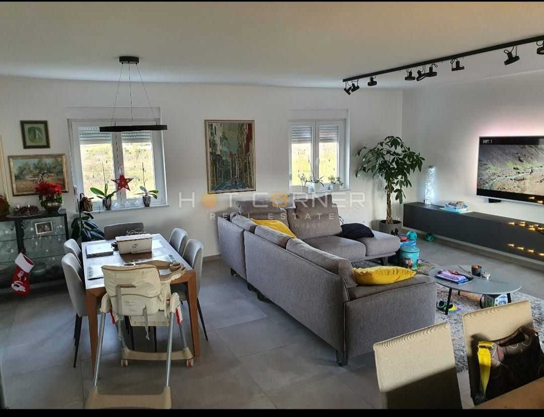 Stanovanje Šijana, Pula, 200m2