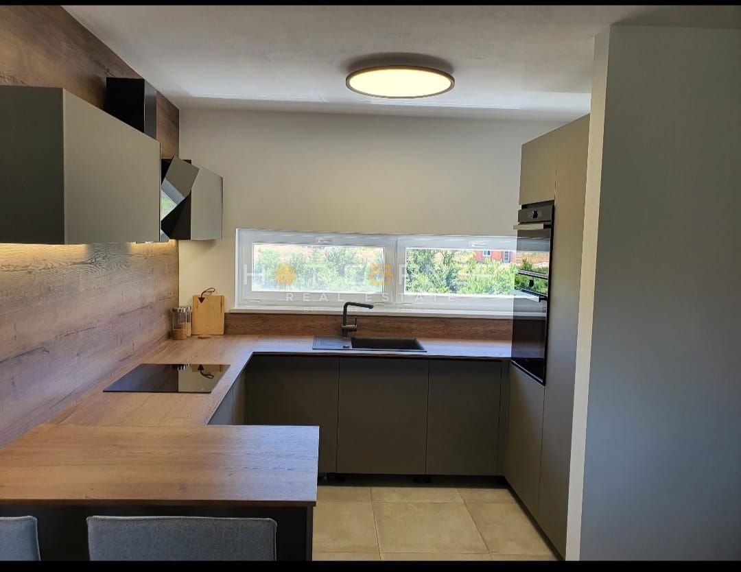 Stanovanje Šijana, Pula, 200m2