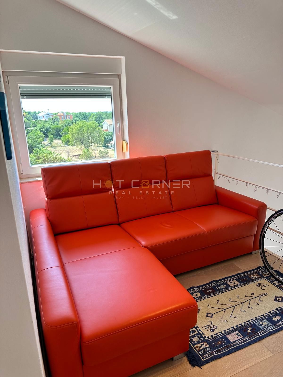 Peroj, priložnost, čudovito stanovanje, 3 spalnice, pogled na morje