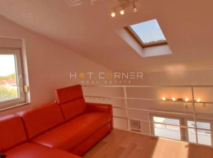 Peroj, priložnost, čudovito stanovanje, 3 spalnice, pogled na morje