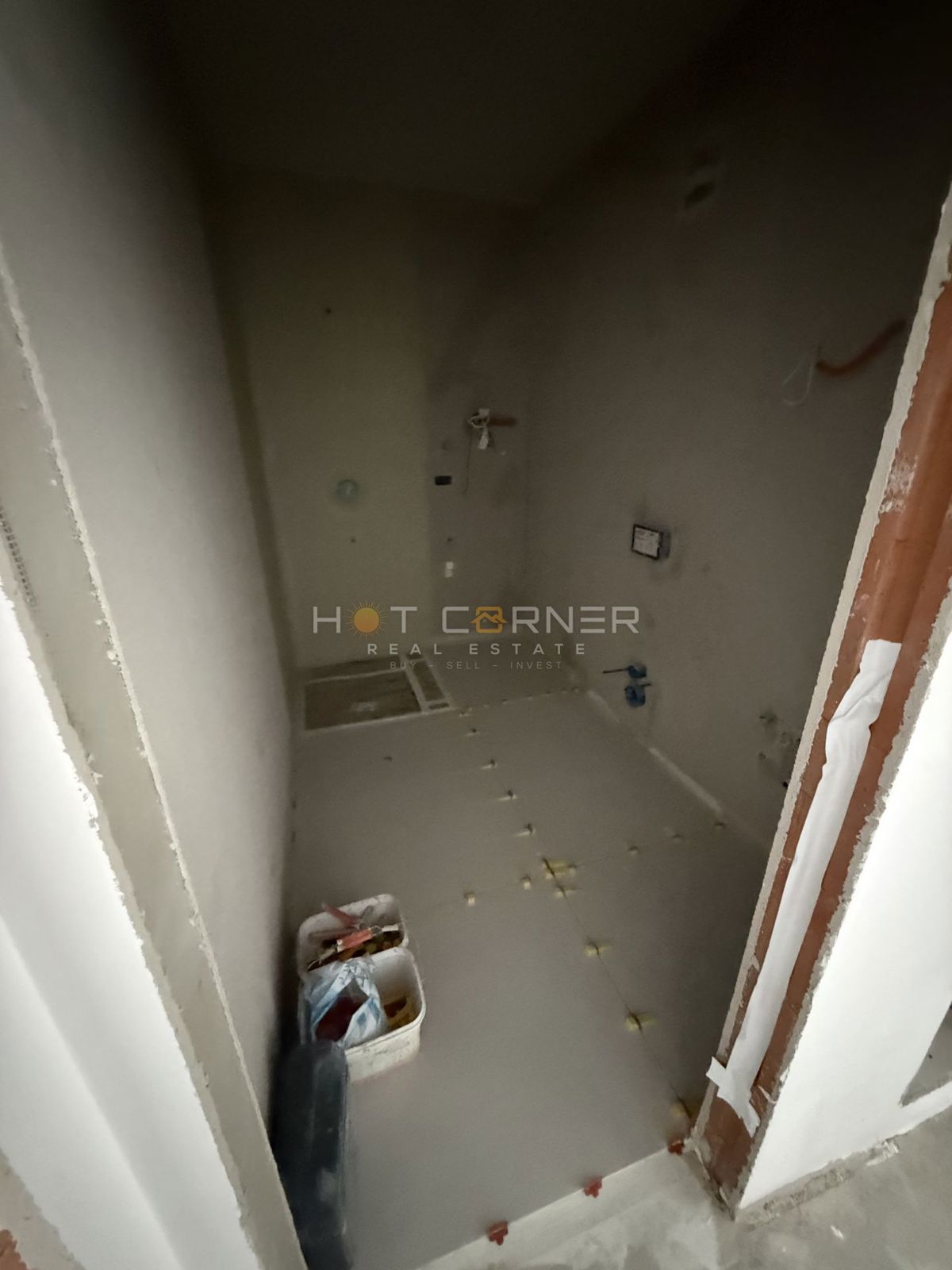 Priložnost, sodobno stanovanje s 2 spalnicama, 1. nadstropje, blizu Pula City Mall-a, vseljivo 06/2026