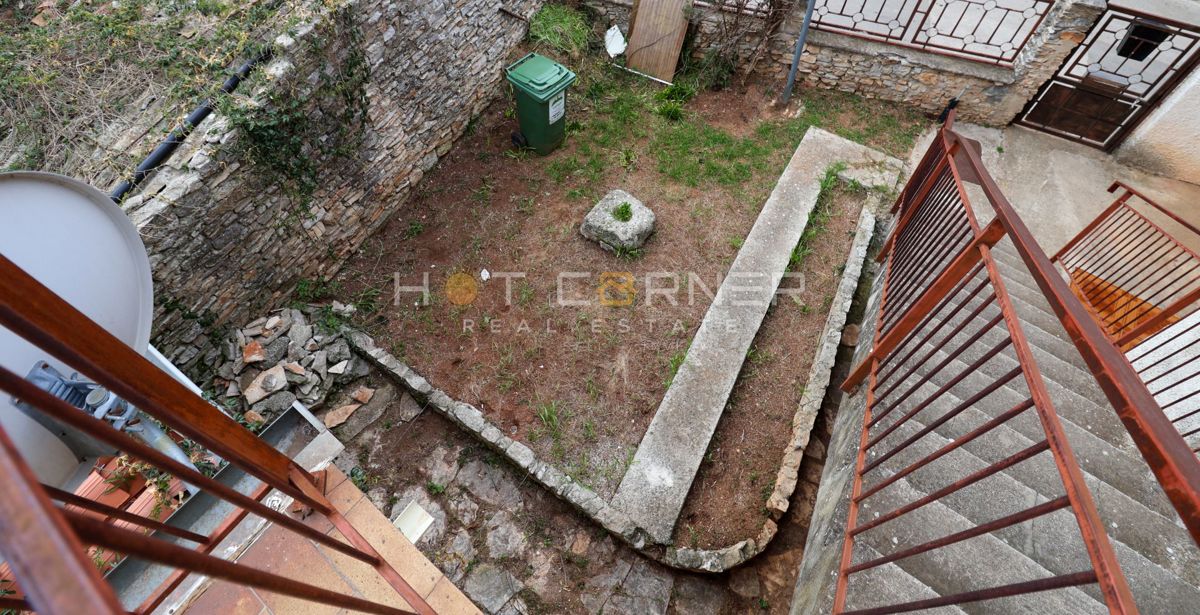 Stanovanje Centar, Pula, 64m2