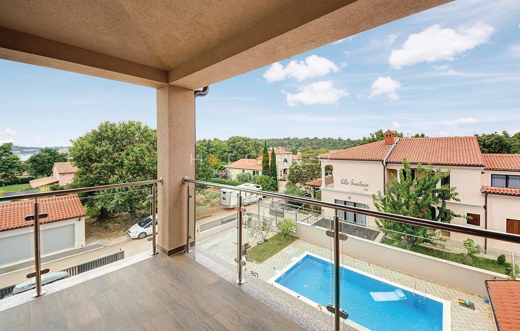 Stanovanje Banjole, Medulin, 180m2