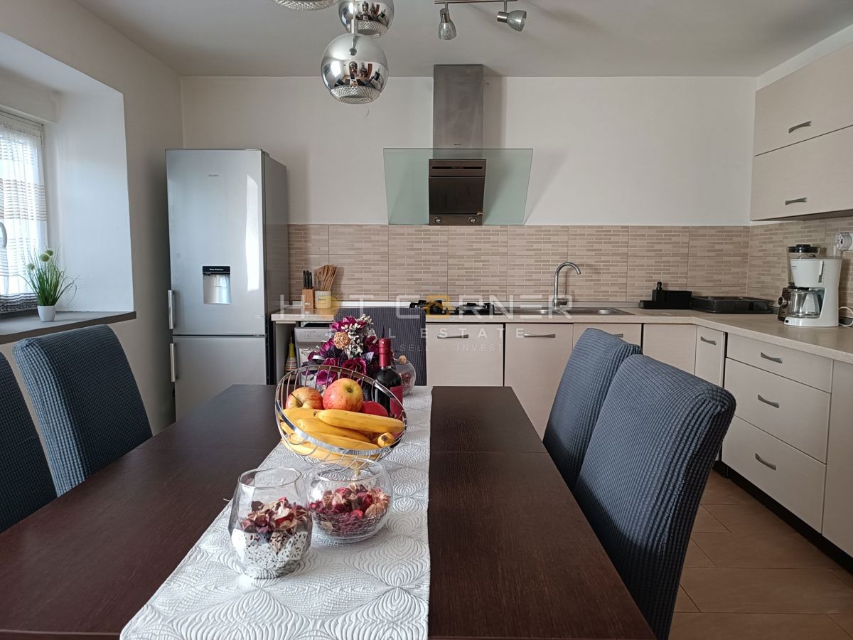 Hiša Svetvinčenat, 200m2