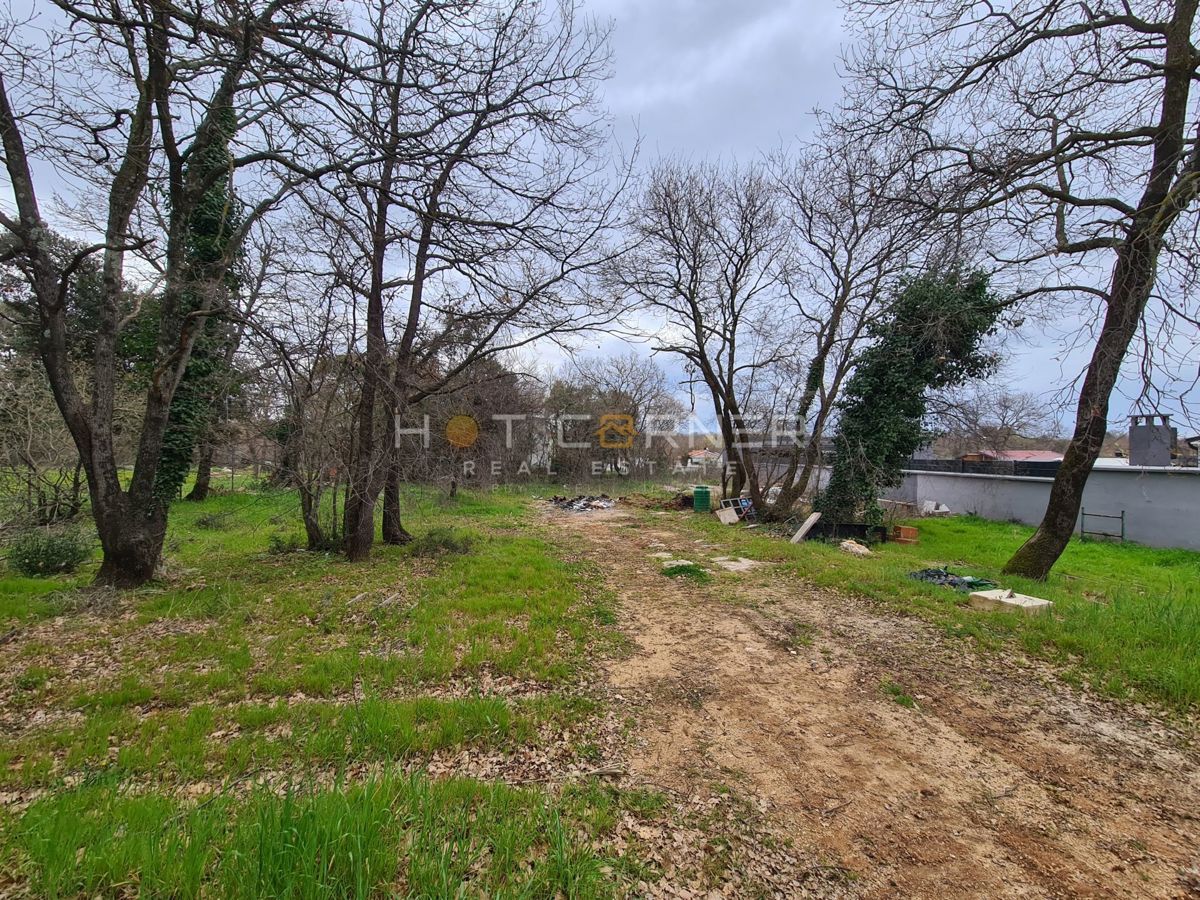 Kmetijsko zemljišče Fažana, 1.000m2