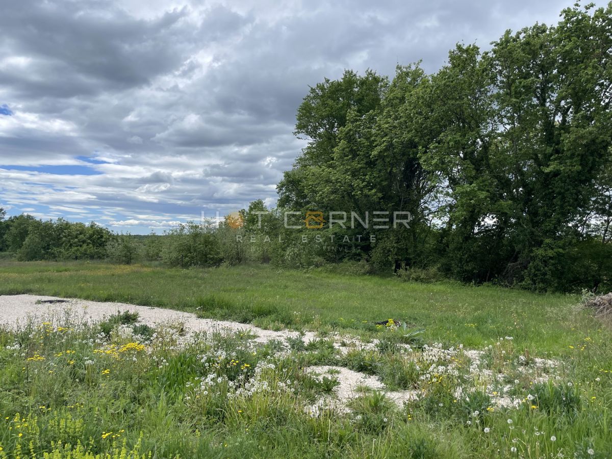 Gradbeno zemljišče Tinjan, 605m2