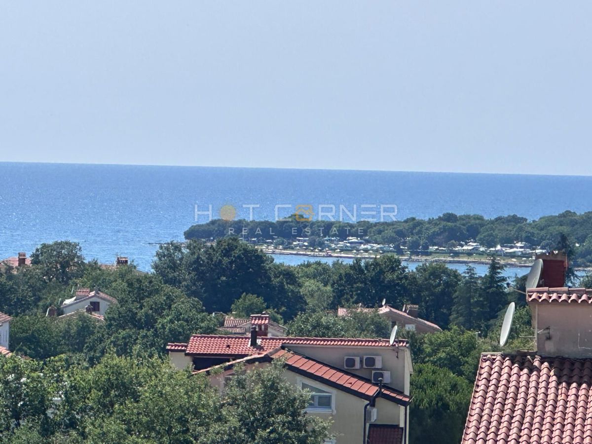 Poreč, luksuzno stanovanje, 3 spalnice, čudovit pogled na morje, bazen, dvigalo