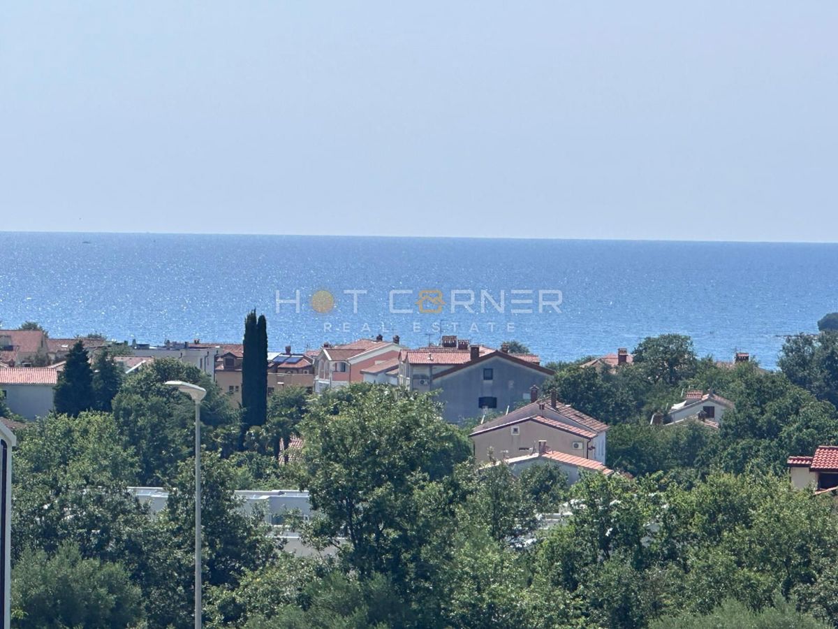 Poreč, luksuzno stanovanje, 3 spalnice, čudovit pogled na morje, bazen, dvigalo