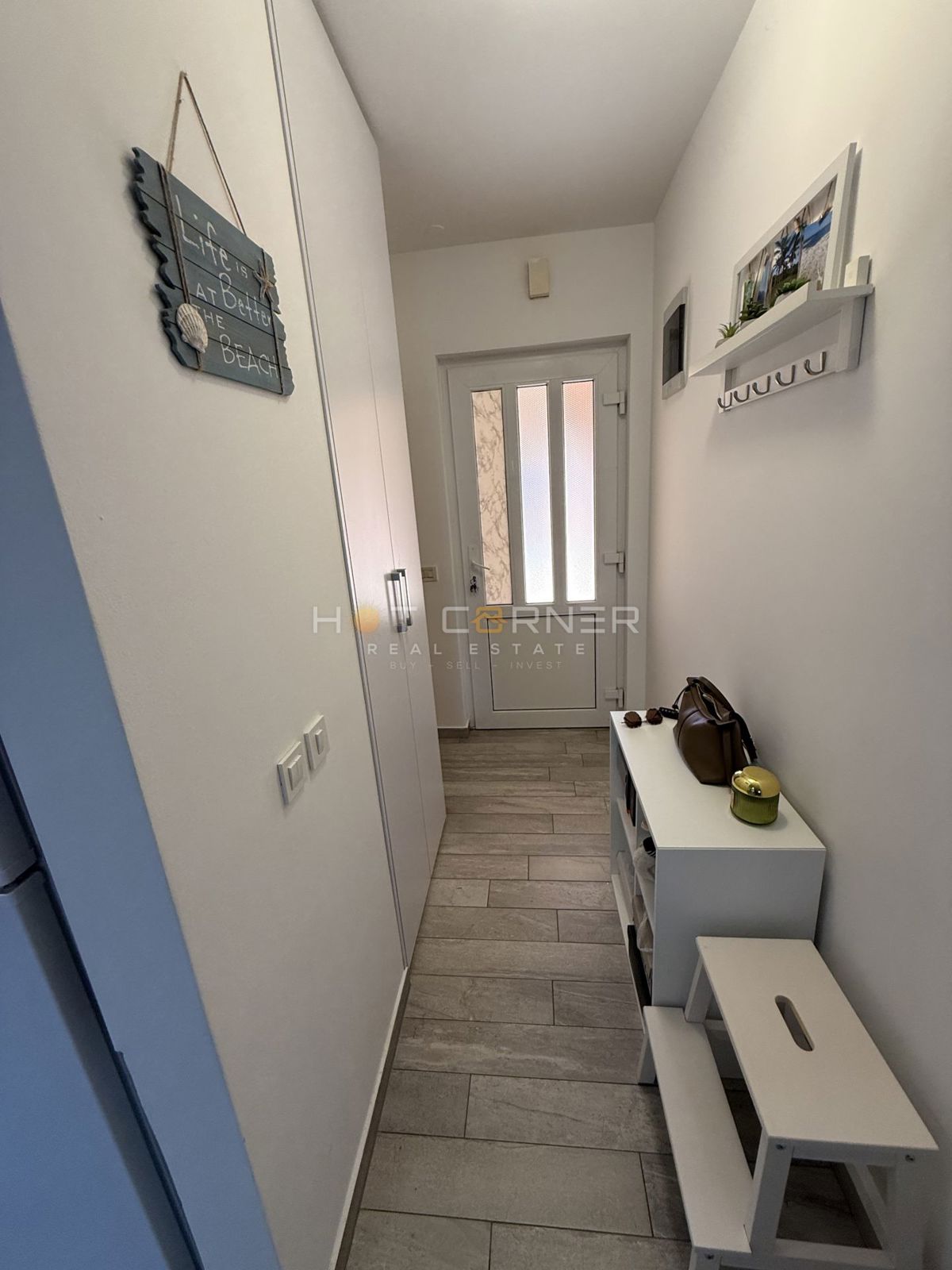 Banjole, 150 m od morja, pritlično stanovanje z 20 m² dvorišča
