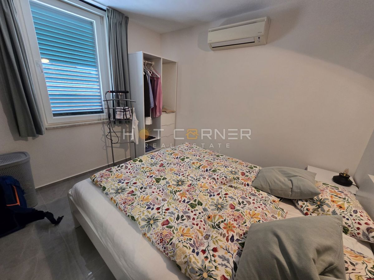 Ekskluzivna ponudba: Duplex iz 16. stoletja z brezčasnim pogledom na Sv. Katarino