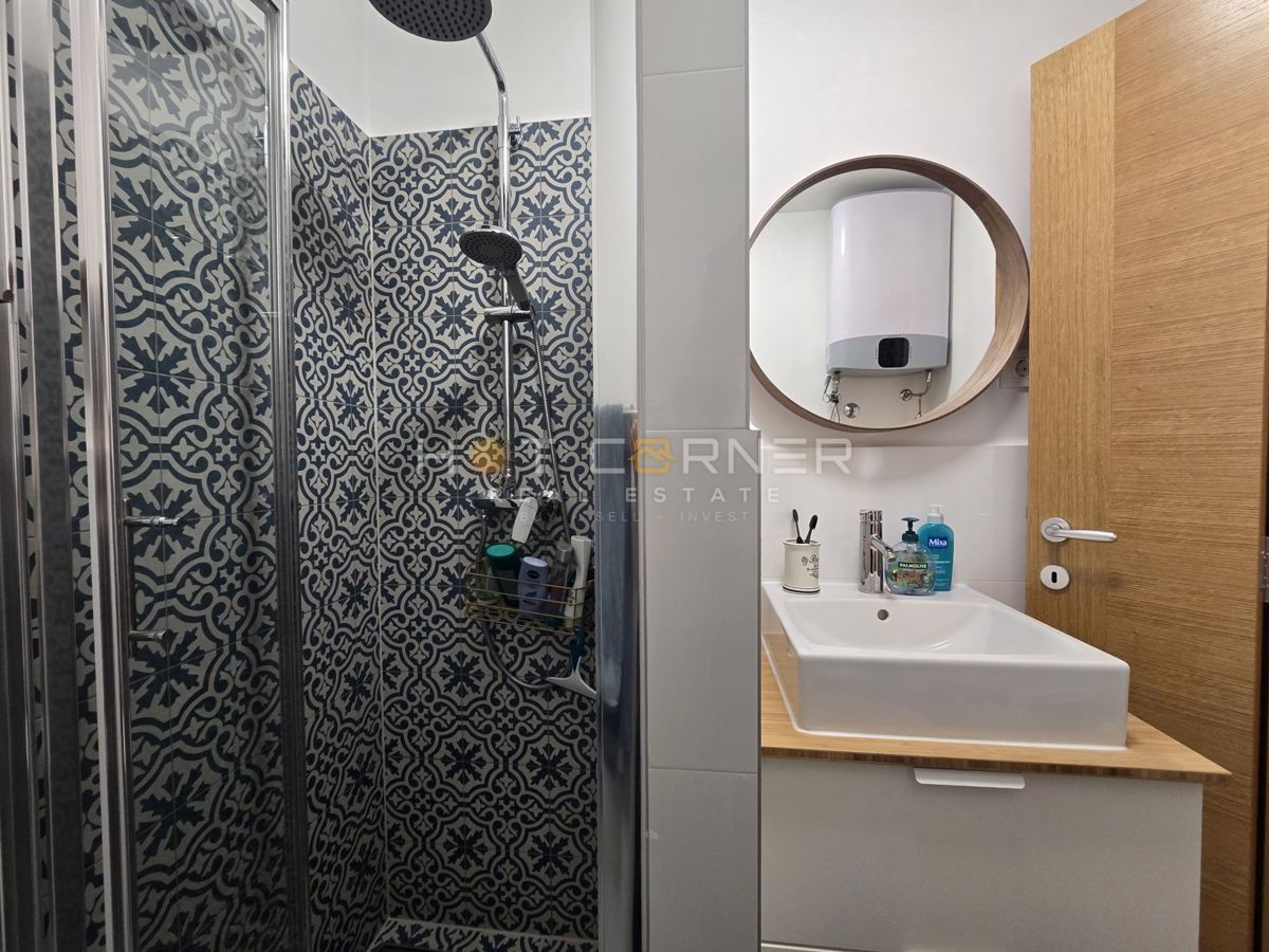 Ekskluzivna ponudba: Duplex iz 16. stoletja z brezčasnim pogledom na Sv. Katarino