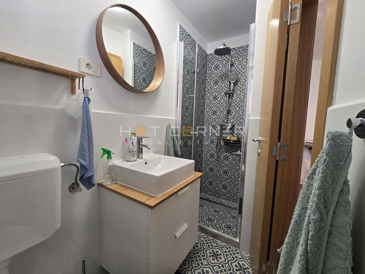 Ekskluzivna ponudba: Duplex iz 16. stoletja z brezčasnim pogledom na Sv. Katarino