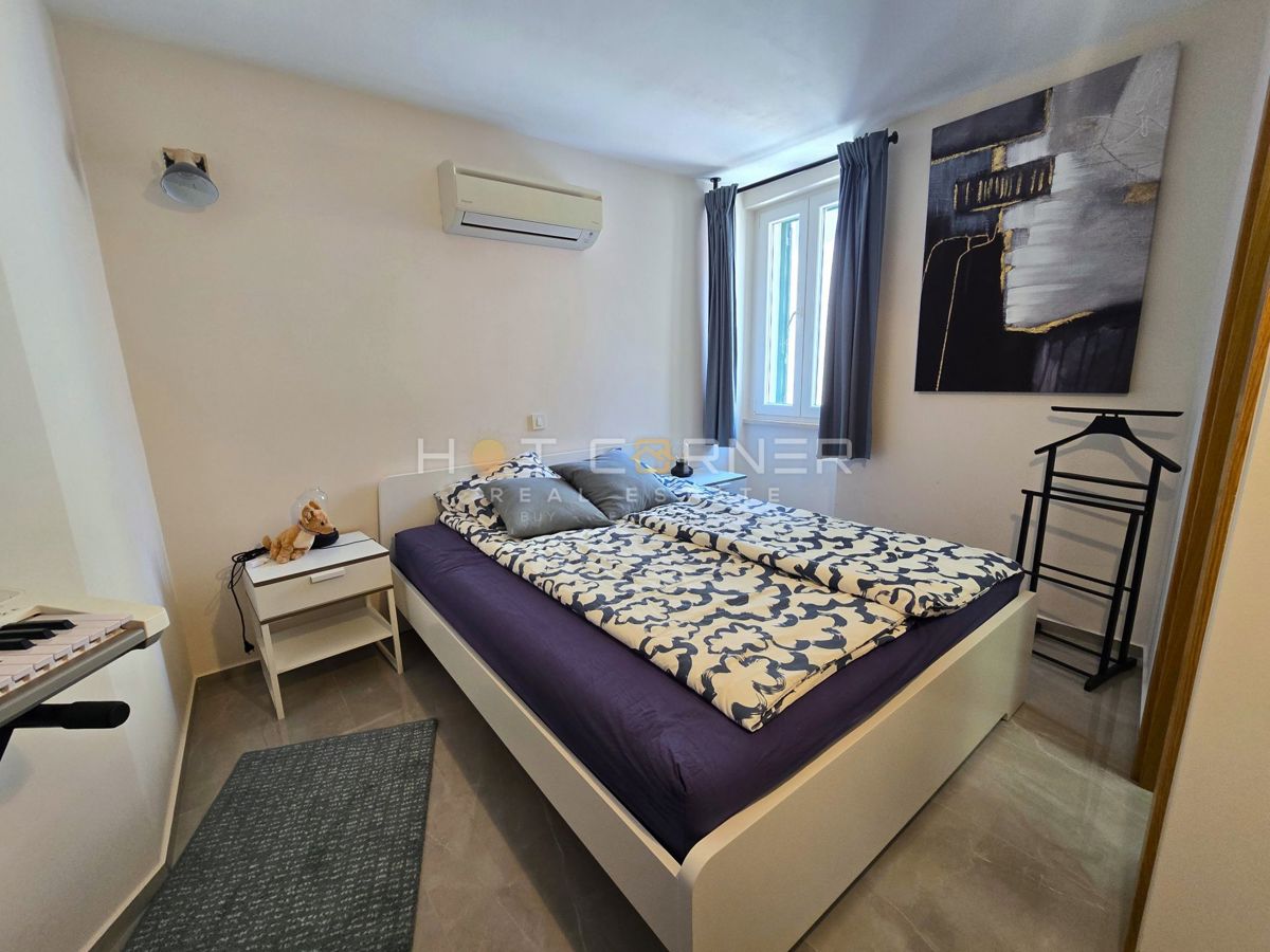 Ekskluzivna ponudba: Duplex iz 16. stoletja z brezčasnim pogledom na Sv. Katarino