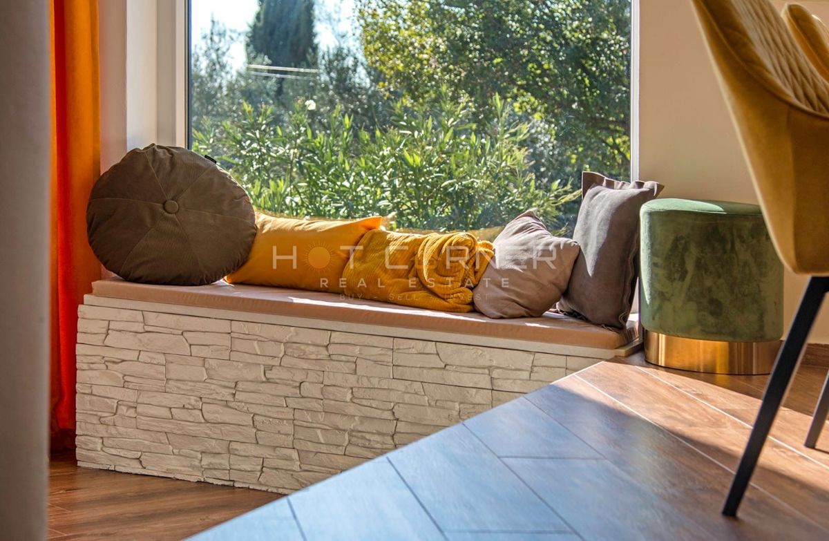 Sodobna družinska hiša z veliko parcelo, novogradnja